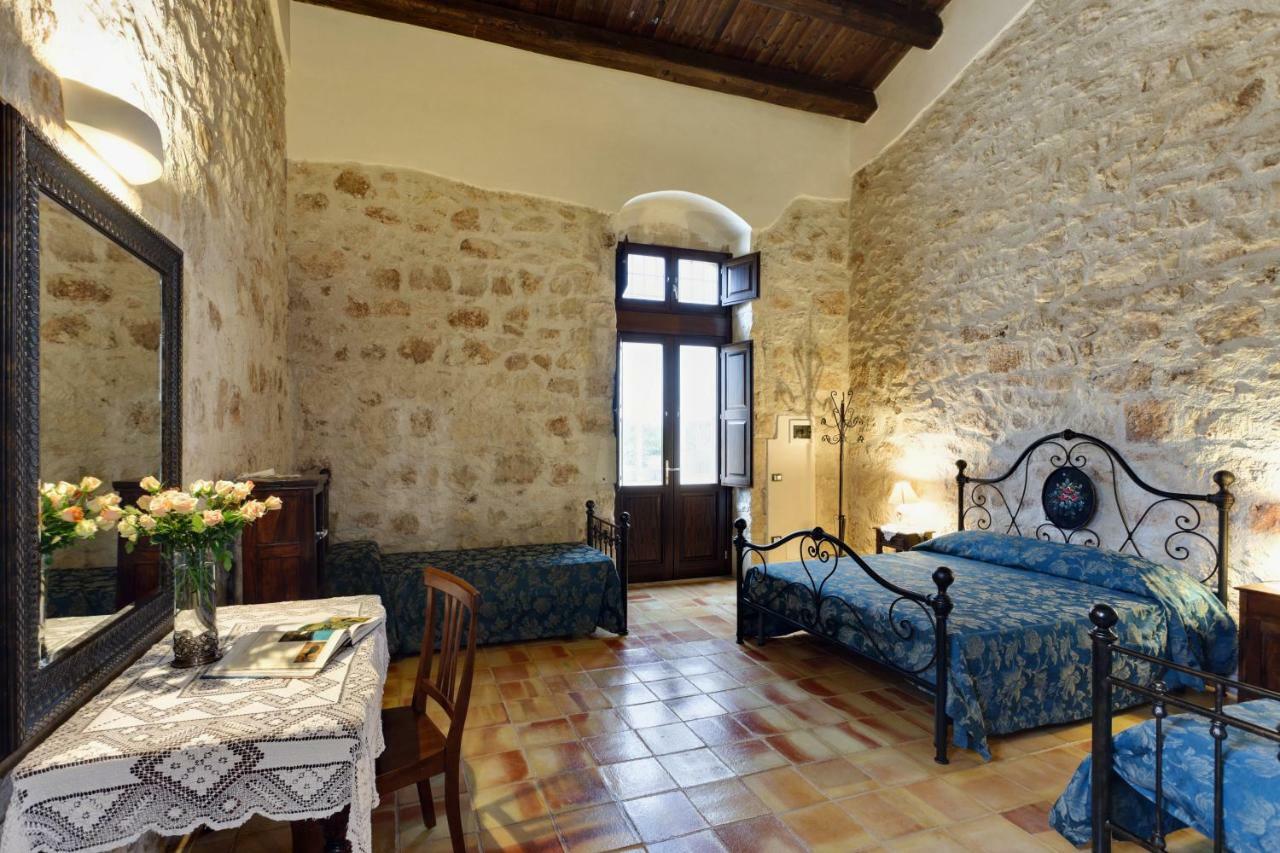 Agriturismo Gaia Villa Noto Ruang foto