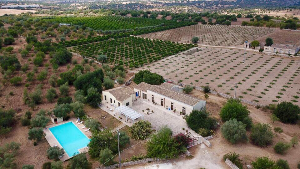 Agriturismo Gaia Villa Noto Bagian luar foto